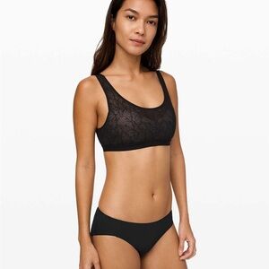 Lululemon Shadow Mesh Bra - size small
